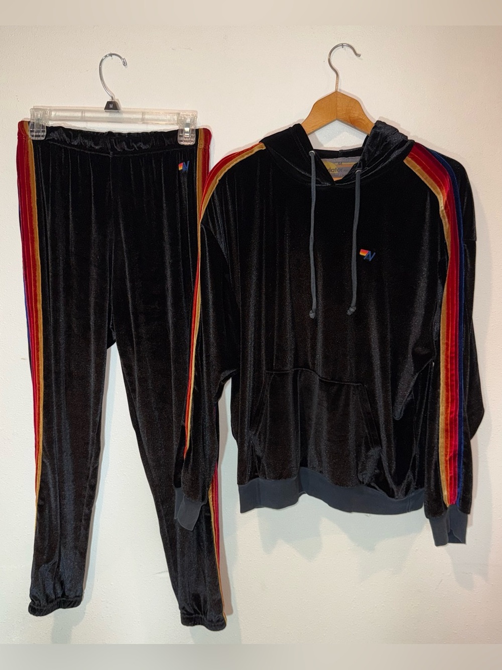 AVIATOR NATION Classic Velvet Sweatsuit Matching Set in Black Size Medium
